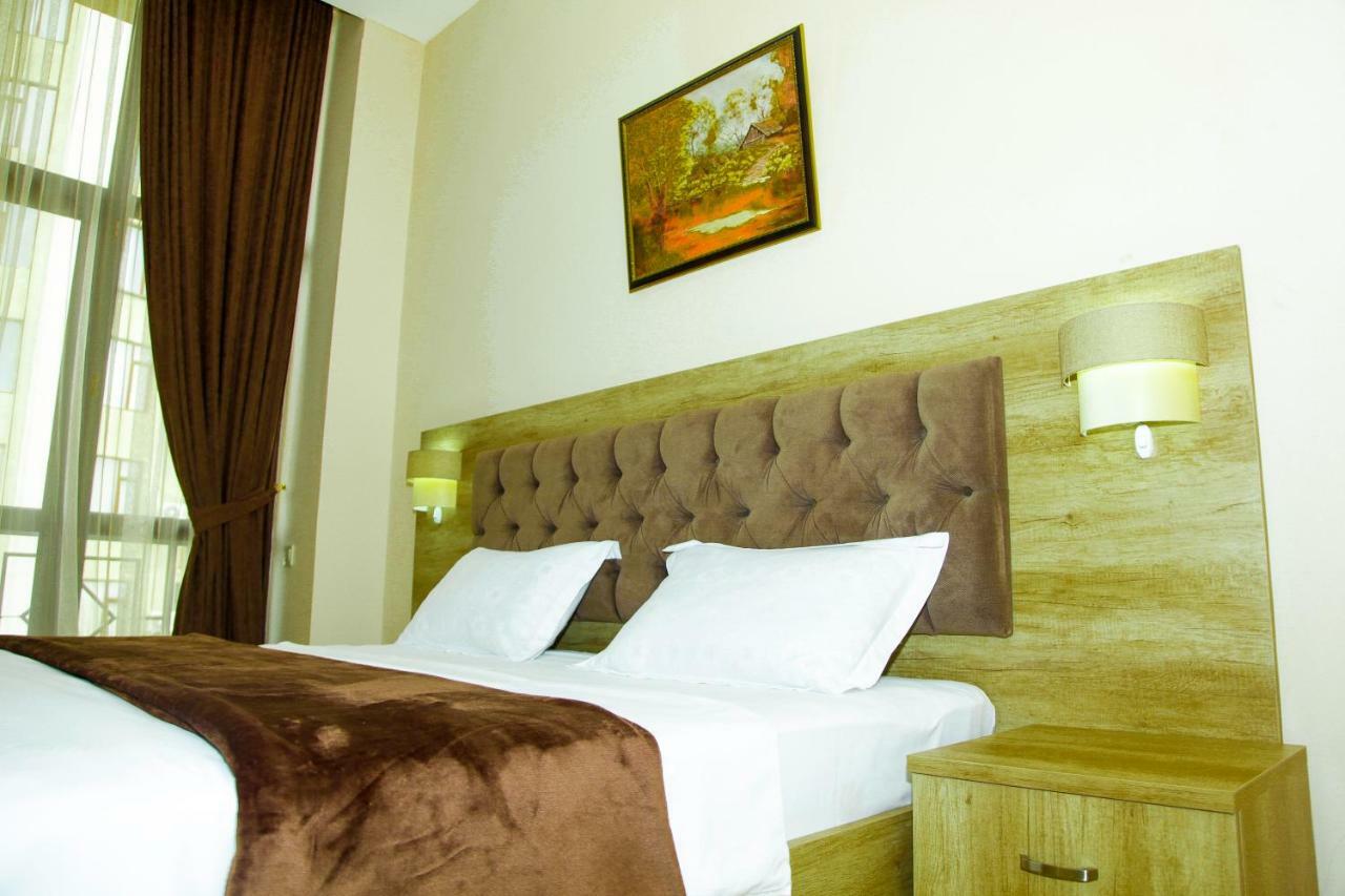 Hotel Grand Zugdidi Luaran gambar