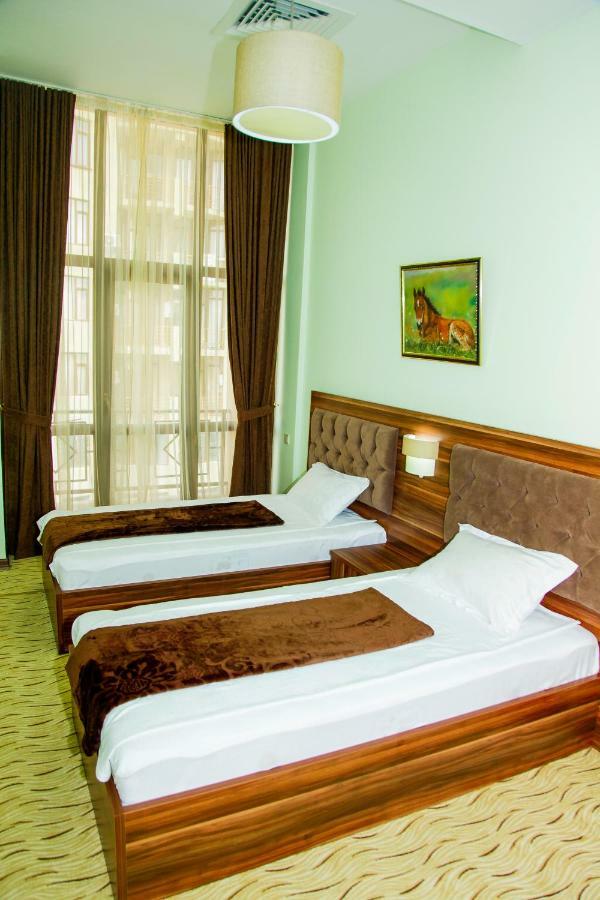 Hotel Grand Zugdidi Luaran gambar