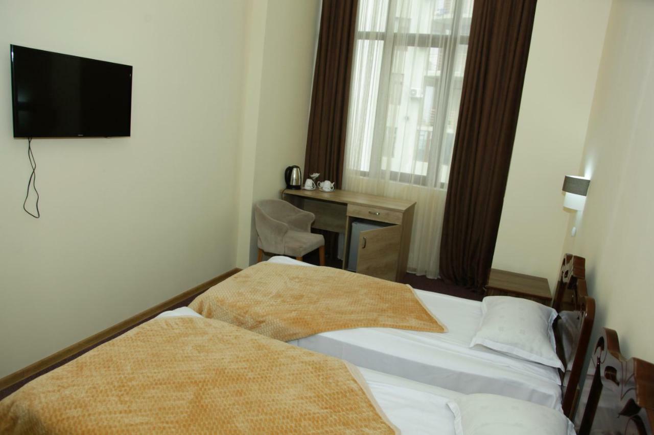 Hotel Grand Zugdidi Luaran gambar