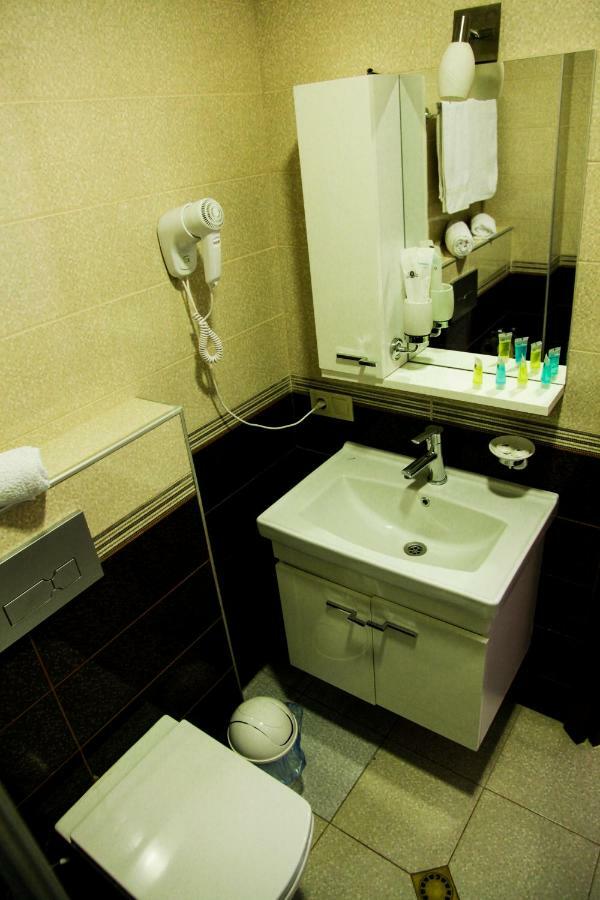 Hotel Grand Zugdidi Luaran gambar