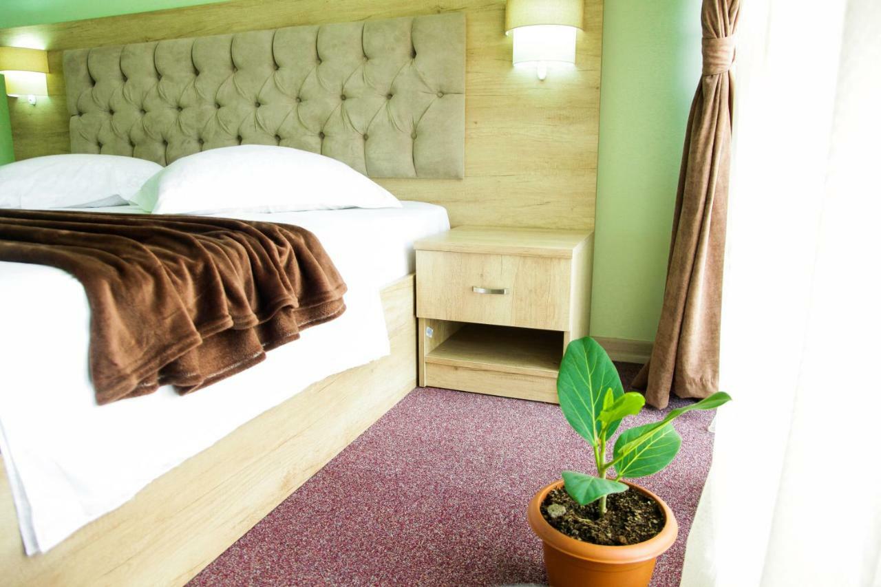 Hotel Grand Zugdidi Luaran gambar
